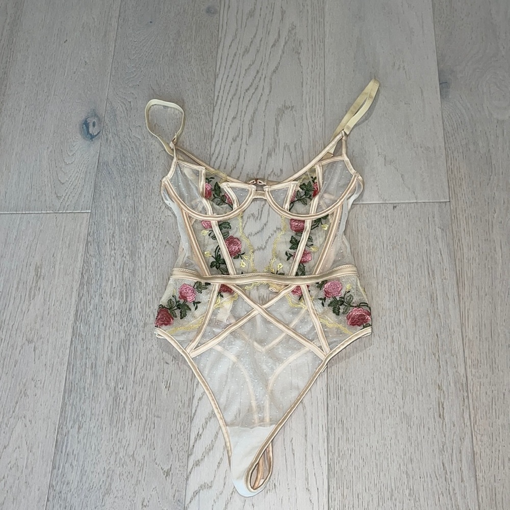 LOUNGE BODYSUIT